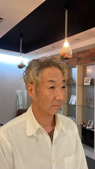 パーマ メンズ ストレートパーマ/ 縮毛矯正/フウカのヘアスタイル