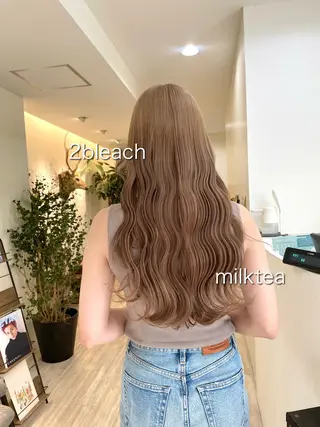 ロング カラー ゆさこのか ダブルカラー／縮毛のヘアスタイル