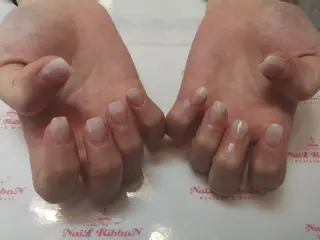 ネイル ネイルリボン 受付スタッフのネイルデザイン