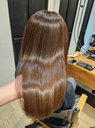 セミロング カラー レイヤー似合わせ 透明感カラーりきやのヘアスタイル