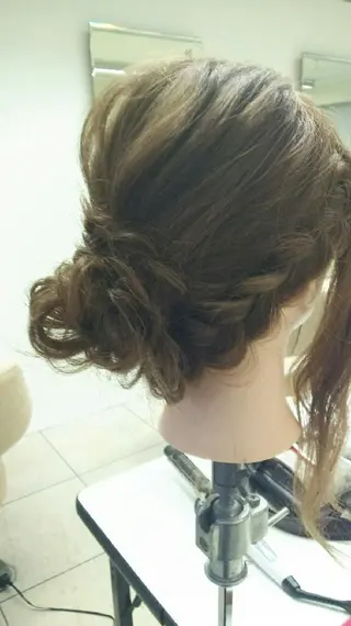 ロング ヘアアレンジ 吉田有里🔸 カラーリスト🔸鎌倉のヘアスタイル