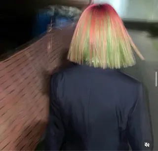 ミディアム 💚 AKI 💚のヘアスタイル