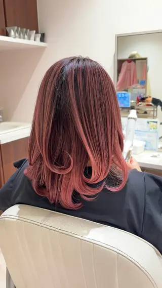 ミディアム カラー 鼎一真ハイトーン/ パーマ/何でも屋さんのヘアスタイル