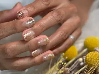 ネイル salon de 4H所属・小林 麻里のネイルデザイン