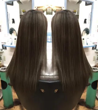 ロング カラー マツエク・マツパ 三輪 太一のヘアスタイル