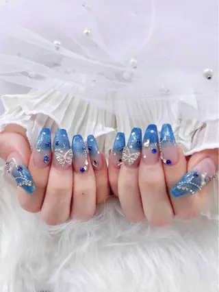 ネイル ️🫧みつき/ 渋谷/痛ネイル️🫧のネイルデザイン