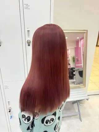 ロング カラー 伊藤 綾のヘアスタイル