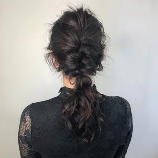 ロング ヘアアレンジ 鶴﨑 美優亜のヘアスタイル