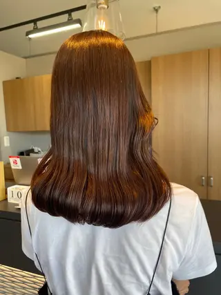 セミロング カラー マキノ キョウカのヘアスタイル