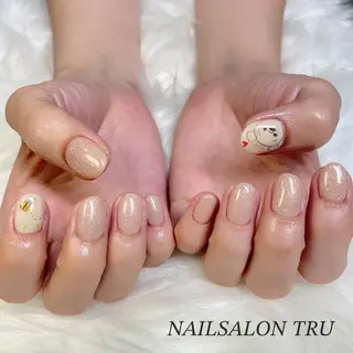 ネイル 𝐼𝑁𝑂𝑈𝐸 𝑀𝐼𝐴のネイルデザイン