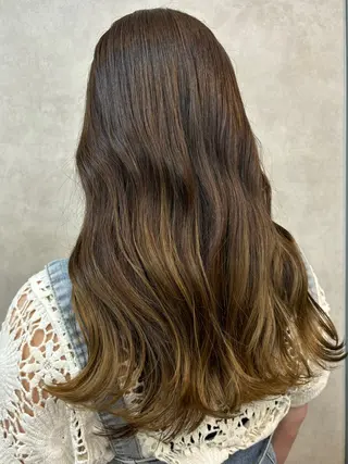 ロング カラー 【aini天王寺】 𝐚𝐢𝐫𝐢✂︎のヘアスタイル