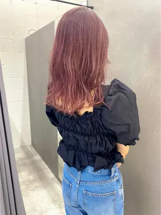 セミロング カラー パーマ ヘアアレンジ メンズ キッズ ネイル マツエク・マツパ 韓国🇰🇷レイヤー カットオリーブカラーのヘアスタイル
