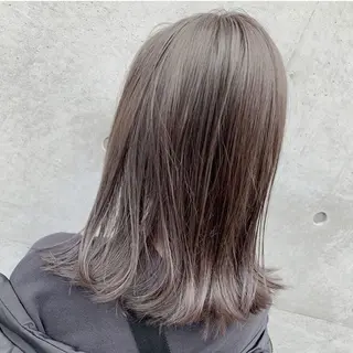 カラー YU MAのヘアスタイル