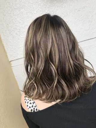ミディアム カラー レイヤーカット匠 イソザキノリユキのヘアスタイル