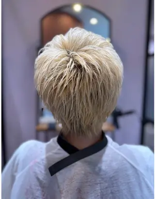 ショート 作野 潮織のヘアスタイル