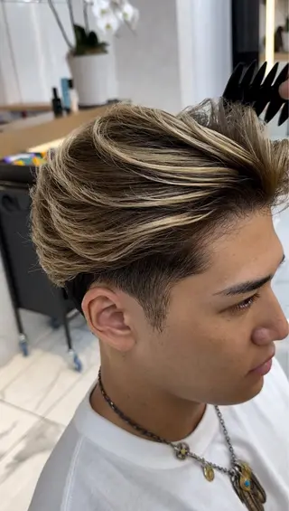 カラー メンズ フェザーパーマ/ スペインカールのヘアスタイル