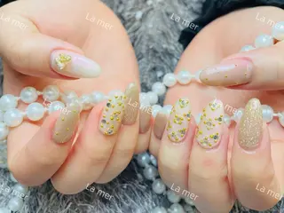 ネイル 🌻 Momoko_のネイルデザイン