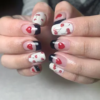 ネイル FIORITURA aiのネイルデザイン