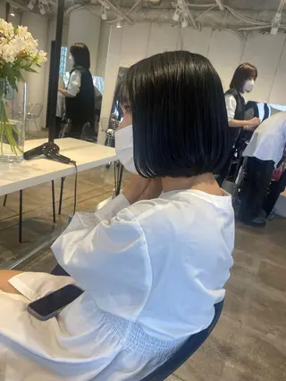 ミディアム 艶カラー　宮﨑 蒼のヘアスタイル