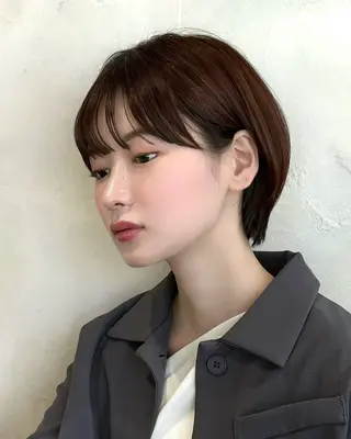 ショート カラー 💍新宿ショート 💍岩田莉奈のヘアスタイル