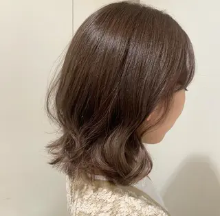 カラー 山口 莉奈のヘアスタイル