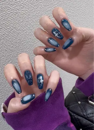 ミディアム Laure‘a MARIのネイルデザイン