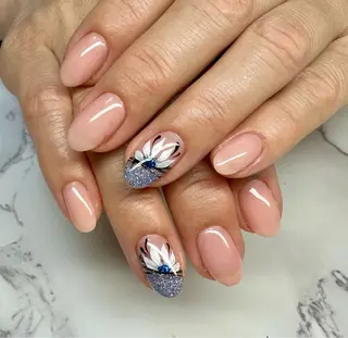 ネイル M.N_ nailのネイルデザイン