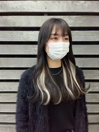 ロング カラー エクステ ハイトーン 💭黒崎ハルカのヘアスタイル
