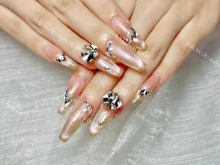 ネイル Momo 🤍のネイルデザイン