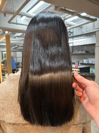セミロング 💎艶髪／美髪特化 世麗💎のヘアスタイル
