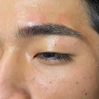 アイブロウ 鍋田 彩歌のマツエク・マツパデザイン