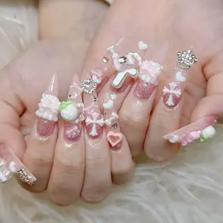ネイル ANH ゴテゴテネイルサロンのネイルデザイン