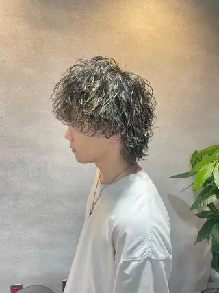 カラー パーマ メンズ men's特化 値段以上の仕上がりにのヘアスタイル