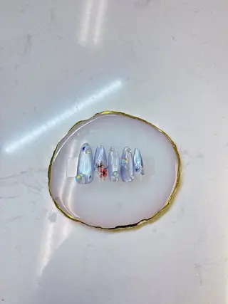 ネイル Queeens nailのネイルデザイン