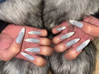 ネイル Queennail 北堀江megumiのネイルデザイン