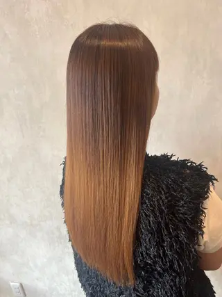 ロング 髪人生駒店所属・森野 麻梨のヘアスタイル