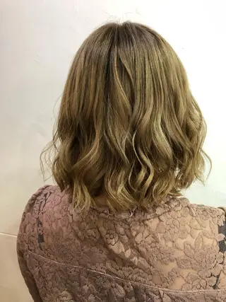 ミディアム 吉田 典弘のヘアスタイル