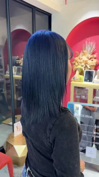 ミディアム カラー Boxmico. / カカズ コトネのヘアスタイル