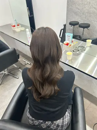 セミロング カラー Core　山下 このはのヘアスタイル