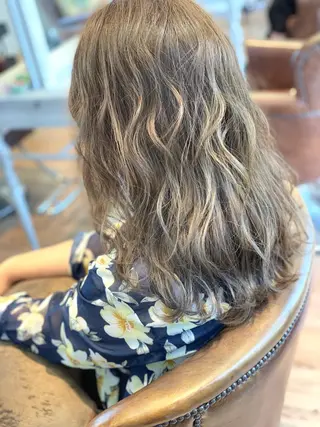 セミロング カラー レイヤー/ウルフ ハイトーンhiroのヘアスタイル