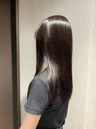 ロング 小長谷 夕菜のヘアスタイル