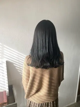 ロング カラー 暗髪とオリーブ🌿 渡辺拓人のヘアスタイル