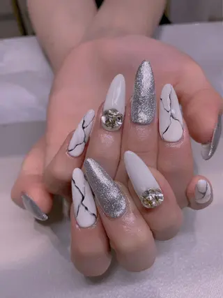 ネイル エムズ ハヤシのネイルデザイン