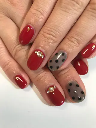 ミディアム ネイル nailアクイール morishitaのネイルデザイン