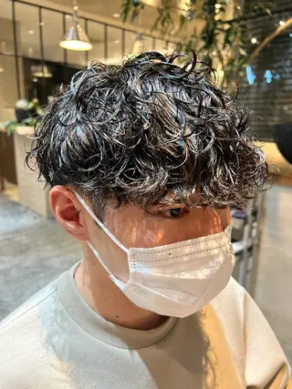 ショート パーマ メンズ 波巻きスパイラルパー マ/シャドウパーマ駿のヘアスタイル