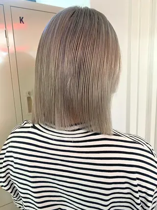 ショート カラー ヘアアレンジ 🧨ブリーチー×ボブ レイヤー💎じゅえるのヘアスタイル