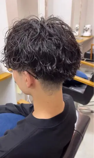 メンズ ハイトーン×艶カラー 🤍MIZUKIのヘアスタイル
