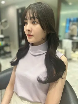 セミロング パーマ 韓国っぽ透け感カラー マンツーマン🫧なおのヘアスタイル
