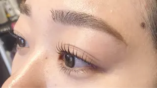 アイブロウ Narumi 🧚♂️のマツエク・マツパデザイン