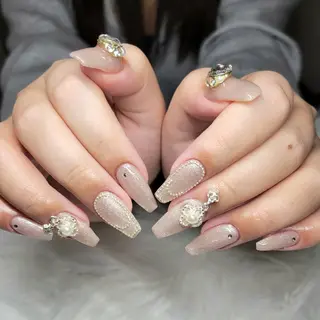 ネイル Natsumi 🦊  Nailのネイルデザイン